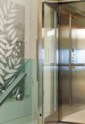 Villa elevator