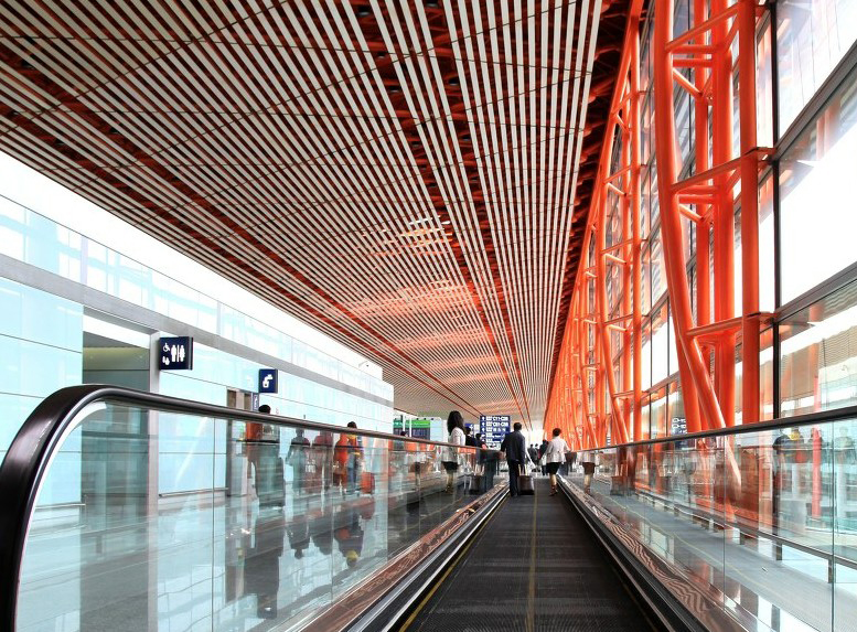 Moving sidewalk